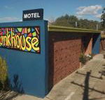Bunkhouse Motel - Foster Accommodation