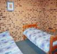 Twin Seasons 2 Private Holiday Apartment - Foster Accommodation