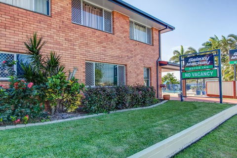 Galaxy Mackay Motor Inn - Foster Accommodation 1