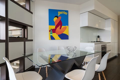 AKOM Prahran - Foster Accommodation 2