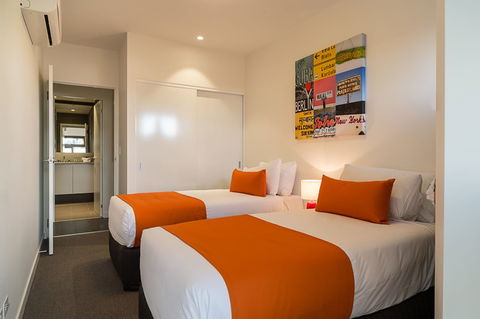AKOM Prahran - Foster Accommodation 5