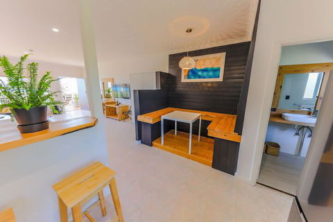 COAST Motel And Apartments - Foster Accommodation 7