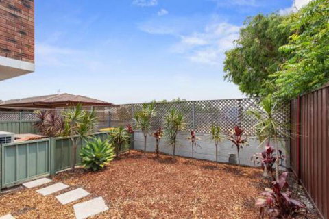 The Pines 5 - Foster Accommodation 4