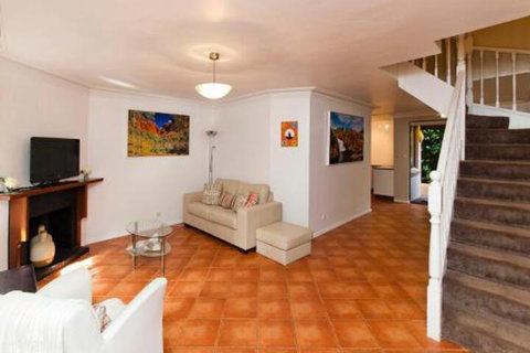 Park Terrace 1 - Foster Accommodation 2