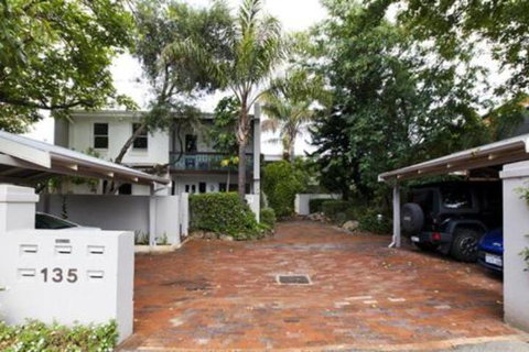 Park Terrace 1 - Foster Accommodation 5