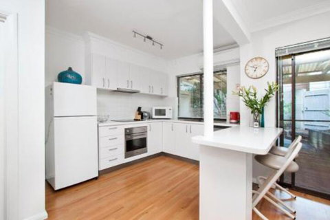 Bedford Terrace 3 - Foster Accommodation 5