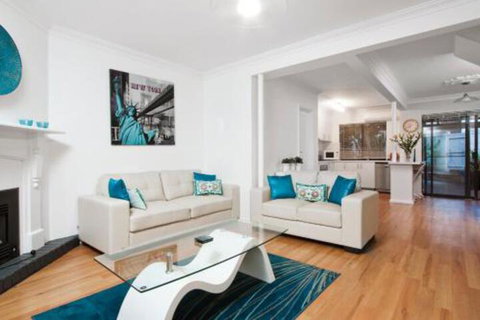 Bedford Terrace 3 - Foster Accommodation 4