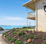 The Dolphins Beachfront Apartments - Foster Accommodation