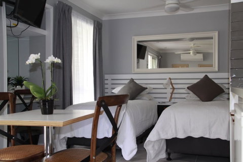 Paperbark Bed & Breakfast - Foster Accommodation 0