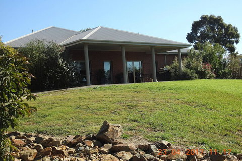 Barklysuites Apartments - Foster Accommodation 1