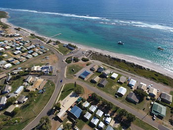 Horrocks Beach Caravan Park - Foster Accommodation 0