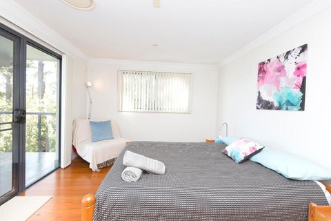 Brae Villa - Foster Accommodation 5