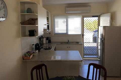 Applecross Village Apartment - Foster Accommodation 6