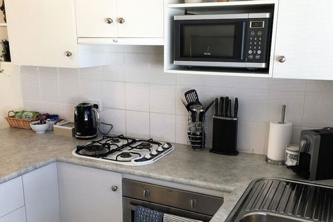 Applecross Village Apartment - Foster Accommodation 4