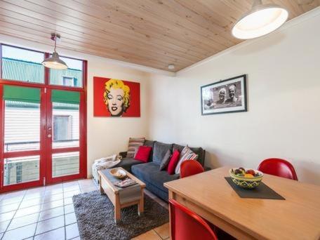 Cora Lynn Apartment 18 - Foster Accommodation 6