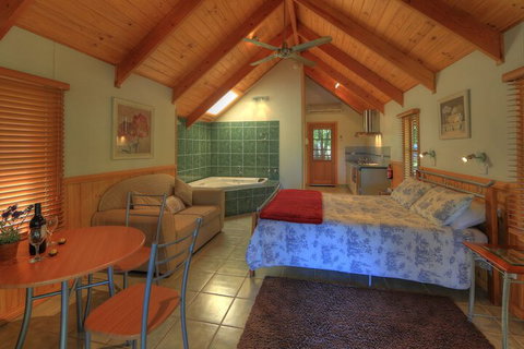 Colac Colac Caravan Park - Foster Accommodation 1