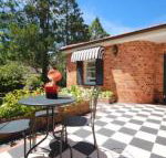 Winston Cottage at Three Sisters