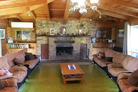 Gunyah Valley Retreat - Foster Accommodation 5