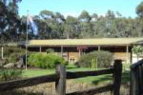 Gunyah Valley Retreat - Foster Accommodation 0