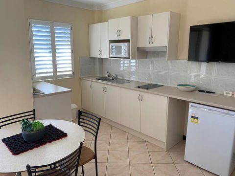Bel Mondo Apartments - Foster Accommodation 4