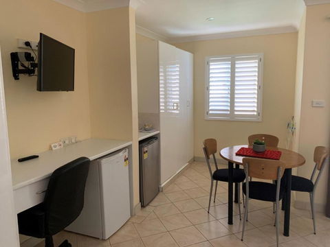 Bel Mondo Apartments - Foster Accommodation 2