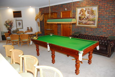 Gaerwood B & B - Foster Accommodation 4