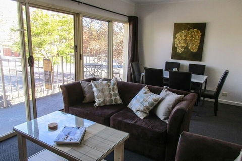 Angaston Mews Apartments - Foster Accommodation 6