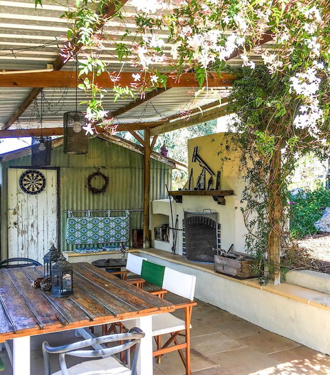 Karawatha Cottages B&B - Foster Accommodation 1