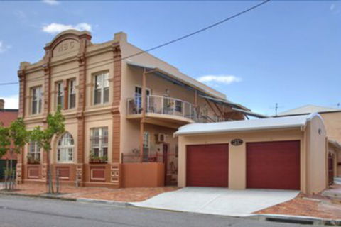 Newcastle Terraces & Apartments NBC Apartments - Foster Accommodation 0