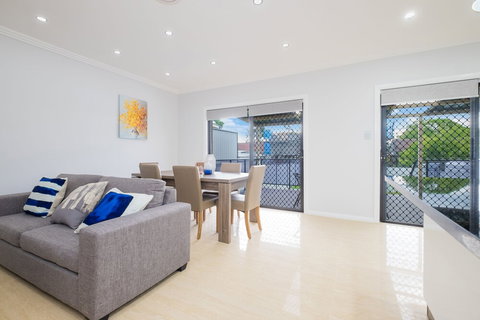 Panania Gemini Lodge - Foster Accommodation 0