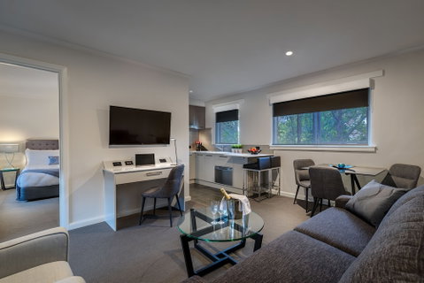 Crest On Park - Foster Accommodation 4