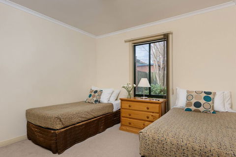 Park Avenue - Forest Hill - Foster Accommodation 7