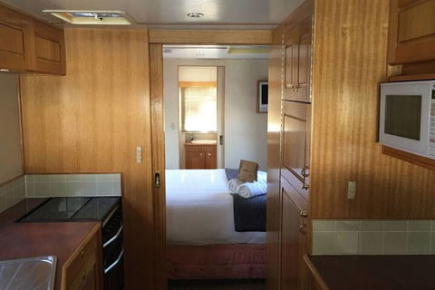 Paradise Country Farmstay - Foster Accommodation 1