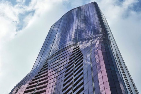 IFSuites (IFSTAYS) EQ Tower - Foster Accommodation 1