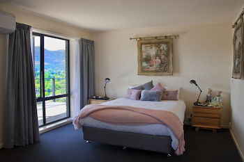 New Norfolk Apartments - Foster Accommodation 5