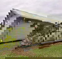 Mena Creek Flower House - Foster Accommodation