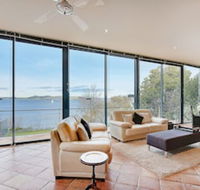 Kylakin on the Derwent River - Rejuvenate Stays - Foster Accommodation