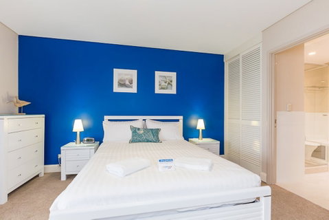 The White Pearl Penthouse - Foster Accommodation 4