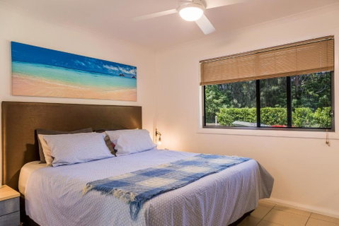 Rocketz At Berrara Beach - Foster Accommodation 1