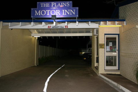 The Plains Motor Inn - Foster Accommodation 3
