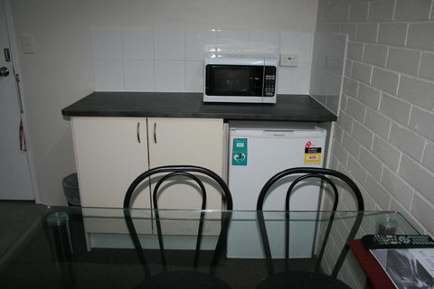 The Plains Motor Inn - Foster Accommodation 2