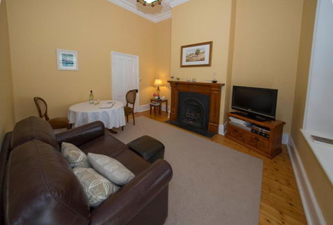 Yankalilla Bay Homestead - Foster Accommodation 6