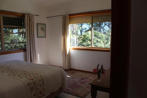 Montville House On The Hill - Foster Accommodation 6