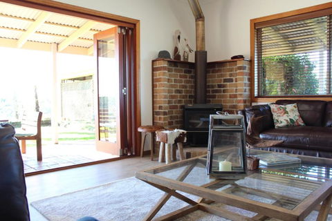 Montville House On The Hill - Foster Accommodation 4