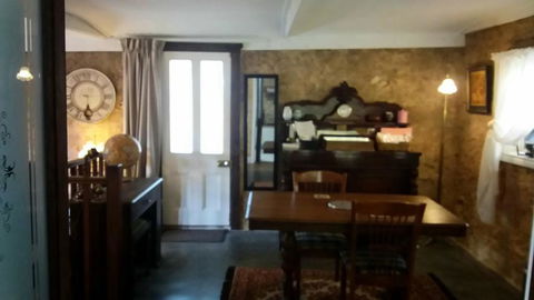 A La Folly - Foster Accommodation 2