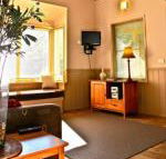 Autumn Leaf Cottage 1 - Foster Accommodation