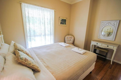 Harrietville Cottage - Foster Accommodation 6