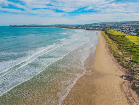 Tahren Beachfront Shack - Foster Accommodation 2