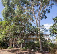 The Blue Door Villa - Foster Accommodation