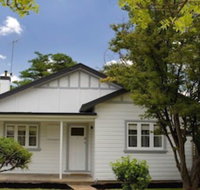 The Sampson - Orange - Foster Accommodation